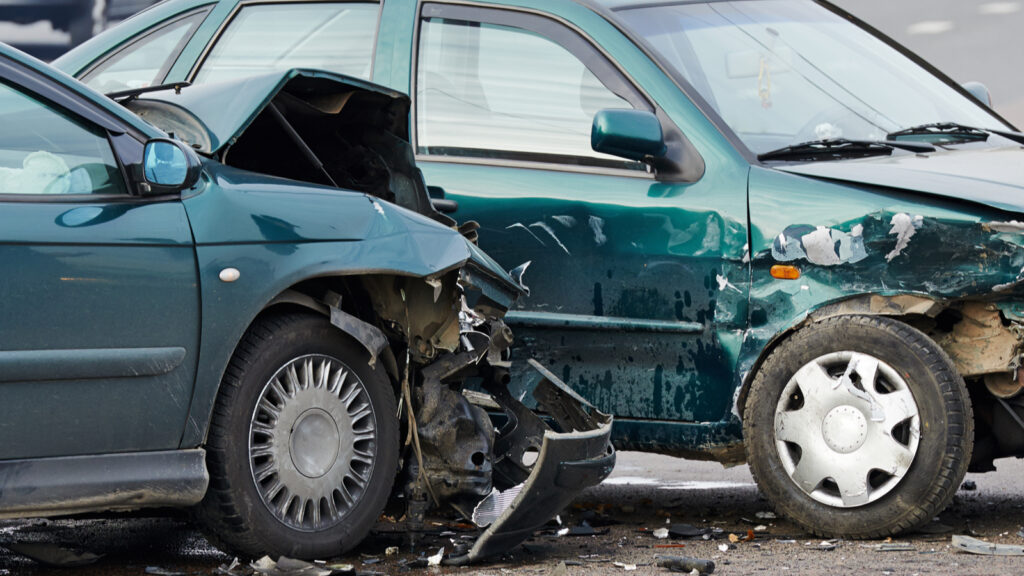 Auto accident Injury Claims - Rear-End Accident Damage Claims Appear to be able to Be Rising! By Ian Bedford