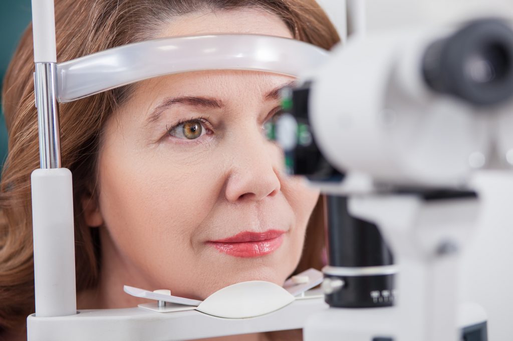 5 Questions to Ask Your Optometrist Before Getting Glasses